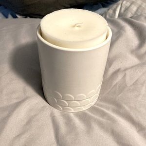 Elyn Sweet Rose Water 100% plant based wax candle NWT